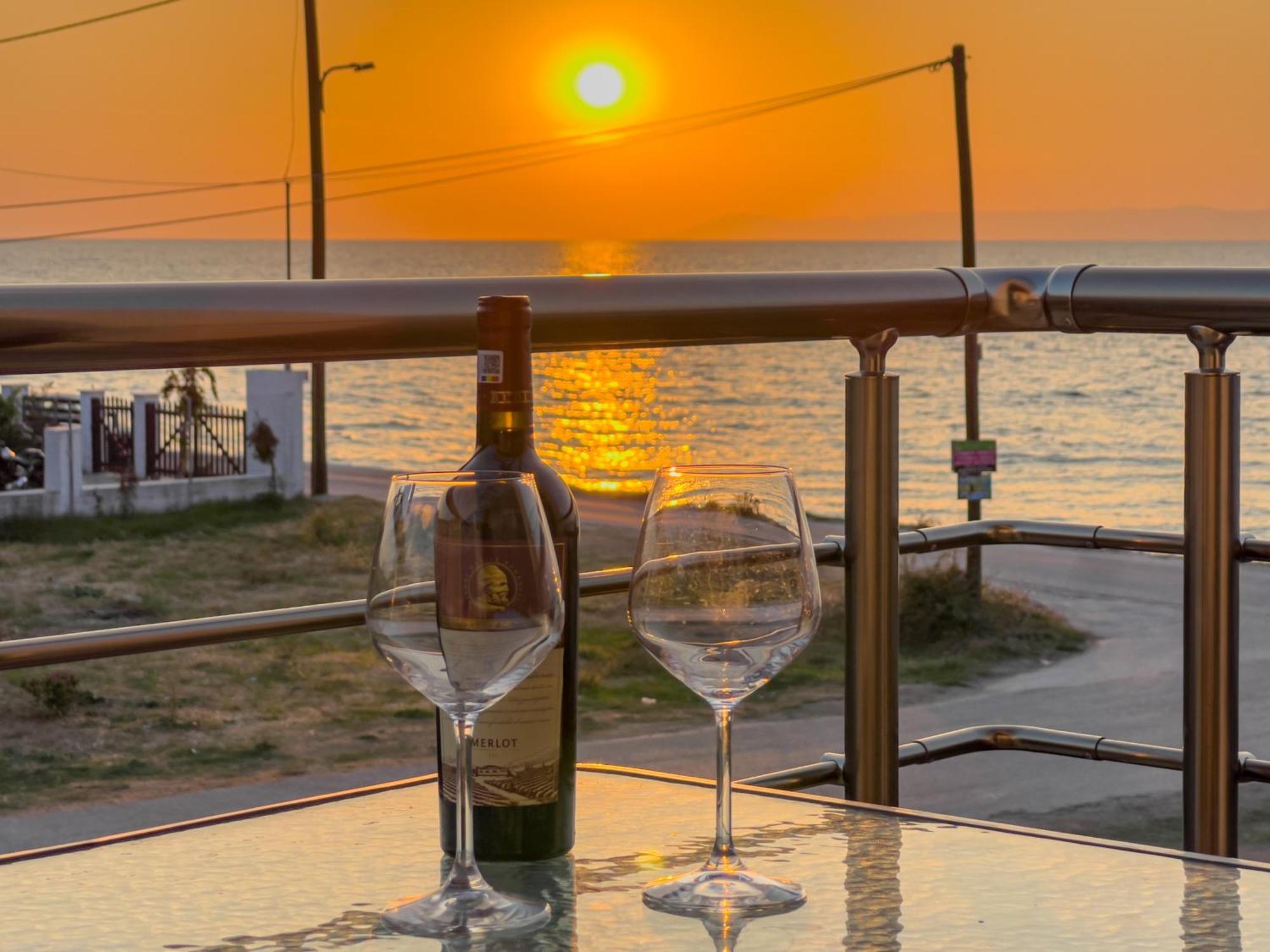 Yalos Beach Maisonettes Skala Sotiros Exterior foto